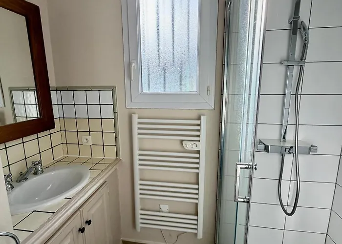 Апартаменты Les Restanques Vue 3 3121 Гримо